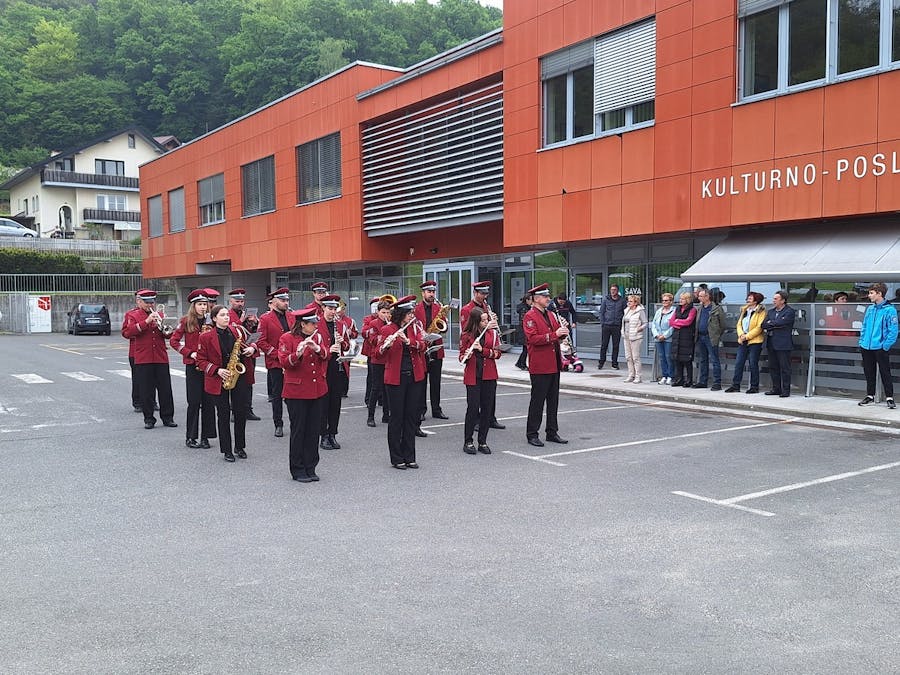 PRVOMAJSKA BUDNICA PIHALNEGA ORKESTRA TALUM KIDRIČEVO